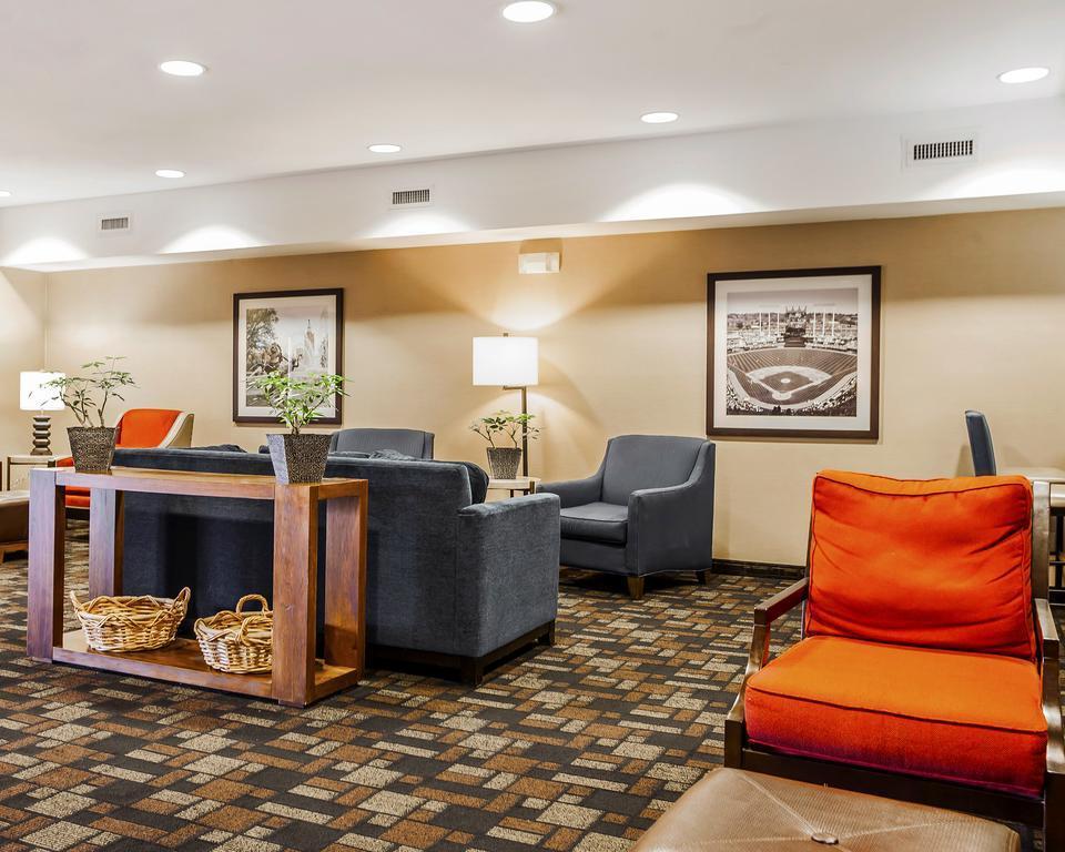 Comfort Suites Independence - Kansas City Luaran gambar